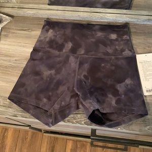 Lululemon Diamond Dye Align 4”